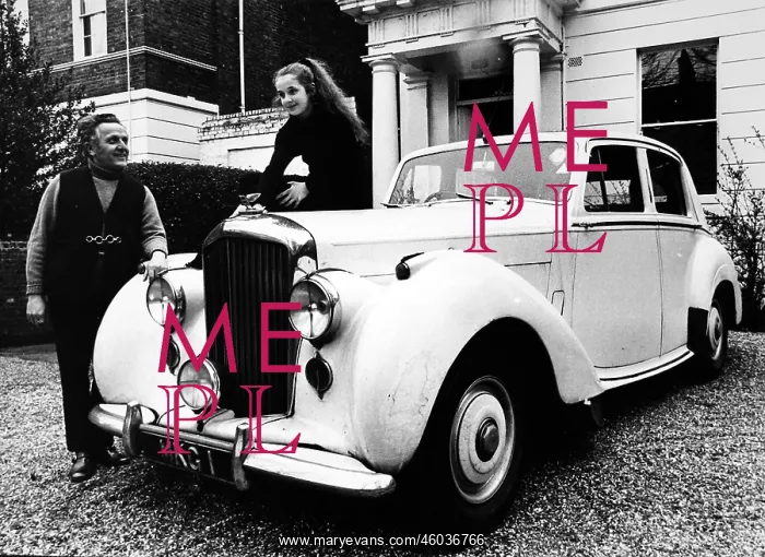 : Leo Abse & his Bentley : Leo Abse & his Bentley
