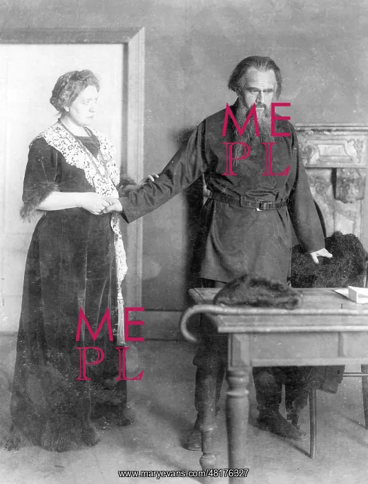 : Leo Tolstoy : Leo Tolstoy