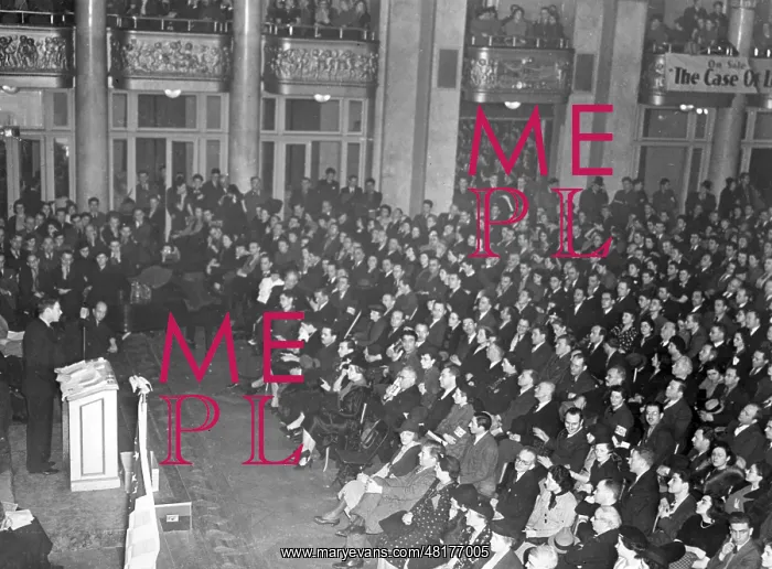 : Leon Trotsky : Leon Trotsky