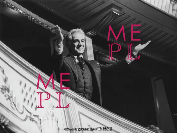: Leonard Bernstein Performance of Mass in the Vienna State Op : Leonard Bernstein Performance of Mass in the Vienna State Op