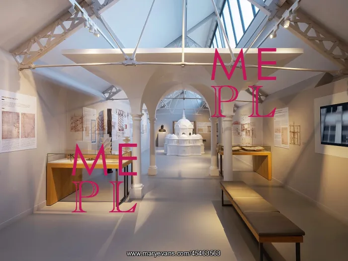 : Leonardo da Vinci gallery, Chateau du Clos Luce, Amboise : Leonardo da Vinci gallery, Chateau du Clos Luce, Amboise