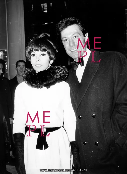 : Leonel Blair : Leonel Blair