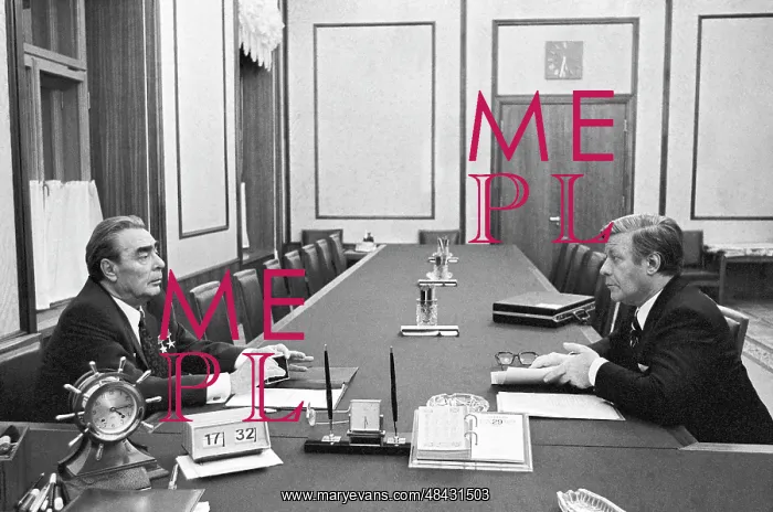 : Leonid Brezhnev and Helmut Schmidt, 1974 : Leonid Brezhnev and Helmut Schmidt, 1974