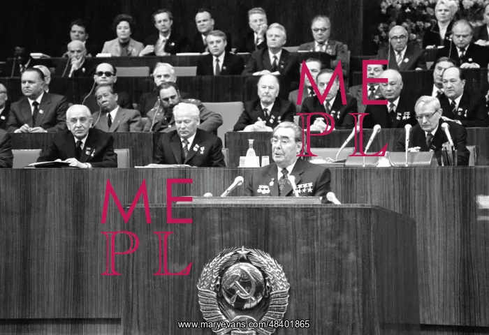 : Leonid Brezhnev makes speech at final session : Leonid Brezhnev makes speech at final session