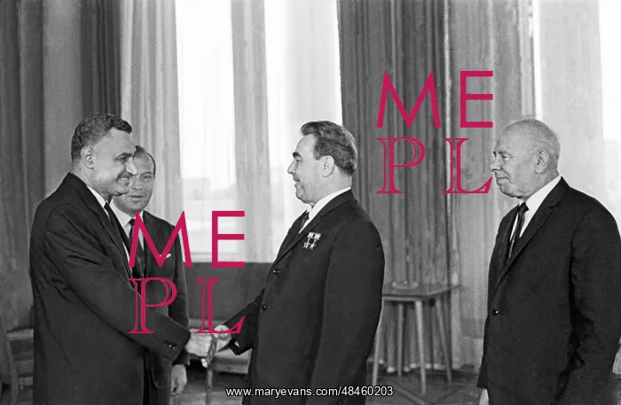 : Leonid Brezhnev meets with President of Egypt : Leonid Brezhnev meets with President of Egypt