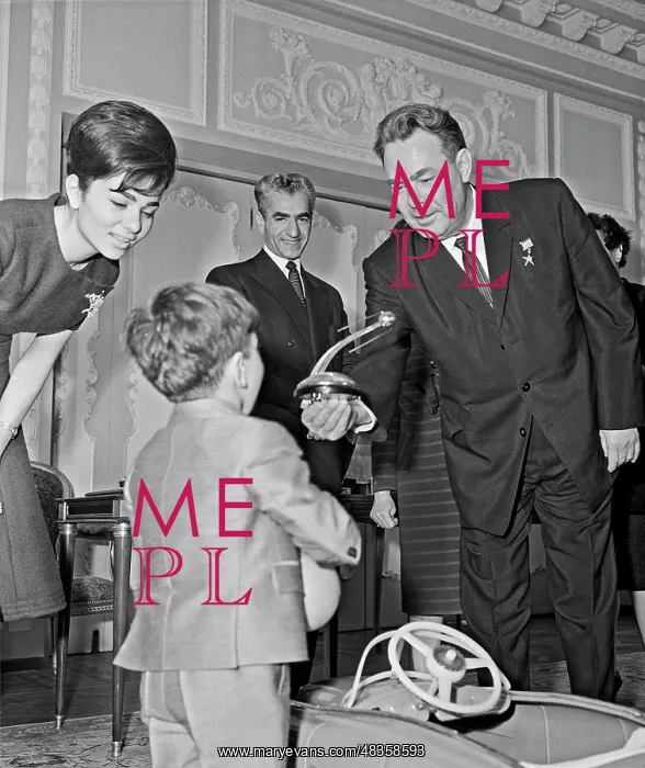 : Leonid Brezhnev visits Iran : Leonid Brezhnev visits Iran