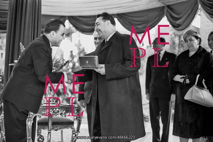 : Leonid Brezhnev visits Iran : Leonid Brezhnev visits Iran