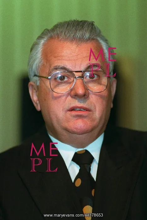  : Leonid Kravchuk