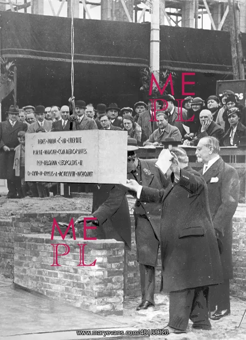 : Leopold III. at the groundbreaking ceremony for the Internat : Leopold III. at the groundbreaking ceremony for the Internat