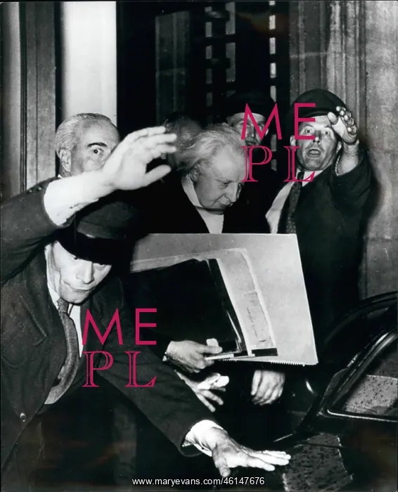 : Leopold Stokowski, conductor, Deutsche Museum, Munich : Leopold Stokowski, conductor, Deutsche Museum, Munich