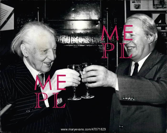 : Leopold Stokowski, conductor, with PM Edward Heath : Leopold Stokowski, conductor, with PM Edward Heath