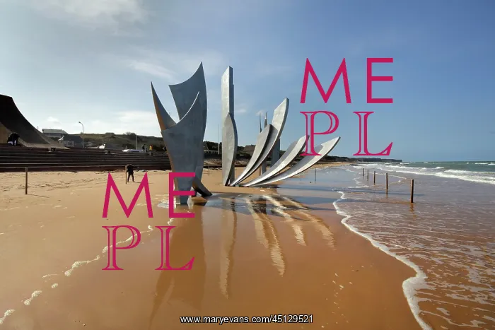 : Les Braves War Memorial, Omaha beach, Saint-Laurent-sur-Mer : Les Braves War Memorial, Omaha beach, Saint-Laurent-sur-Mer