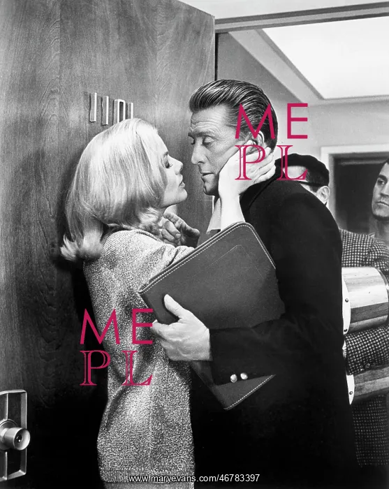 : Leslie Parrish - Kirk Douglas - celebrity : Leslie Parrish - Kirk Douglas - celebrity