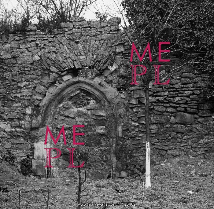 : Lesnes Abbey - Door in W Range : Lesnes Abbey - Door in W Range