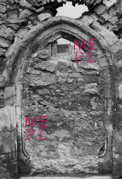 : Lesnes Abbey - Doorway : Lesnes Abbey - Doorway