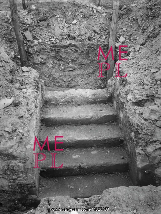 : Lesnes Abbey - Dorter Stair : Lesnes Abbey - Dorter Stair