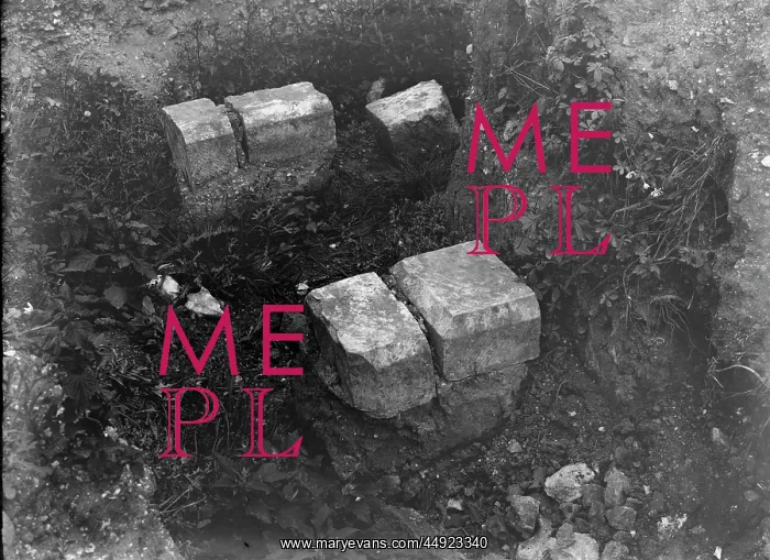 : Lesnes Abbey - Stone remains : Lesnes Abbey - Stone remains