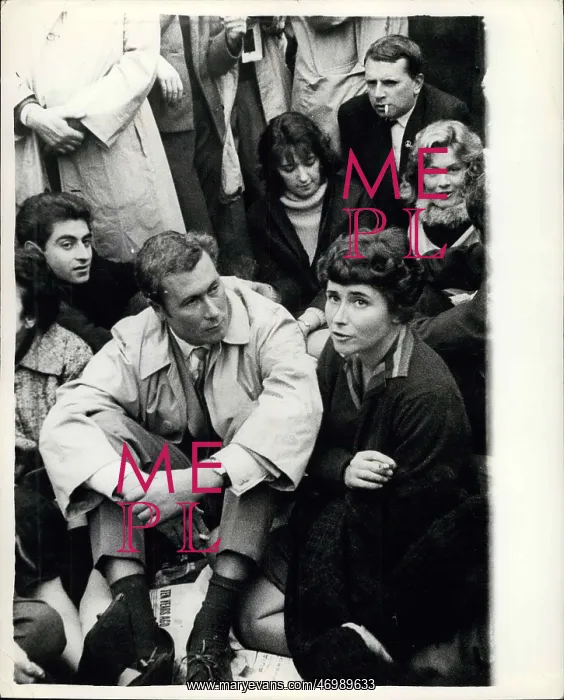 : Lessing, Osborne, Delaney, Melly, Redgrave in demo, London : Lessing, Osborne, Delaney, Melly, Redgrave in demo, London