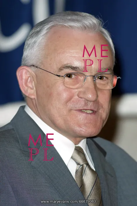 : Leszek Miller : Leszek Miller
