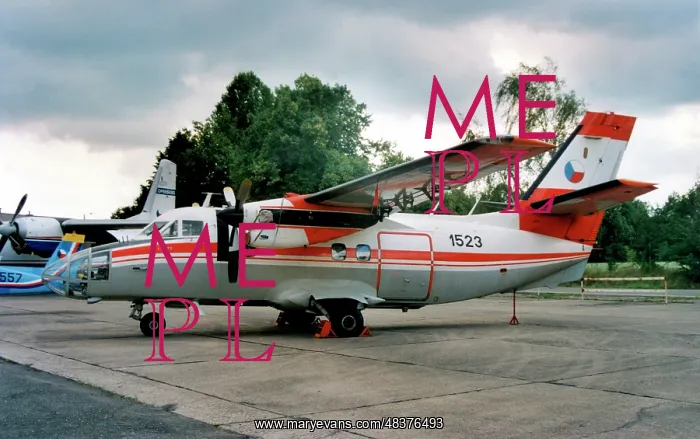 : Let L-410 Turbolet 1523 : Let L-410 Turbolet 1523