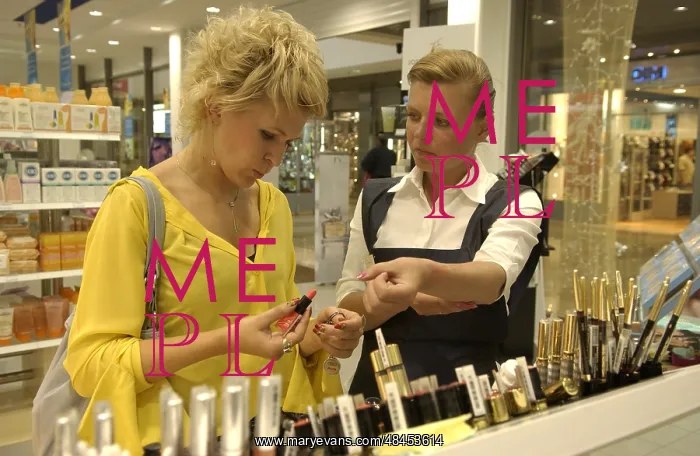 : L'Etoile specialised cosmetics and perfume chain : L'Etoile specialised cosmetics and perfume chain