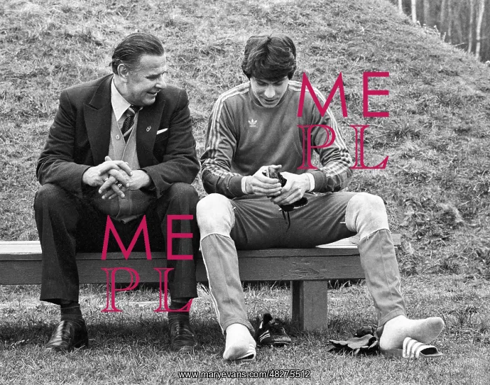 : Lev Yashin and Rinat Dasaev, 1982 : Lev Yashin and Rinat Dasaev, 1982