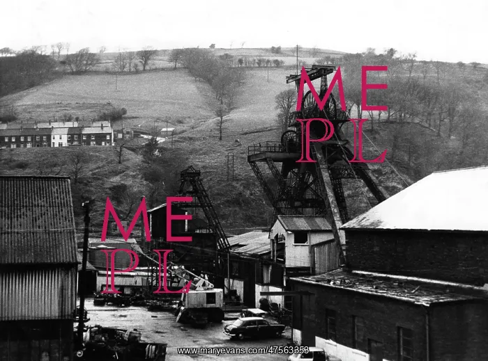 : Lewis Merthyr colliery, Wales : Lewis Merthyr colliery, Wales