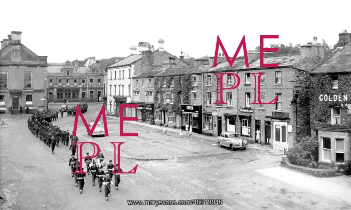  : Leyburn, the Market Place c1960
