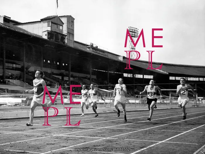 : LFB firefighters in 100 yards race, White City Stadium : LFB firefighters in 100 yards race, White City Stadium