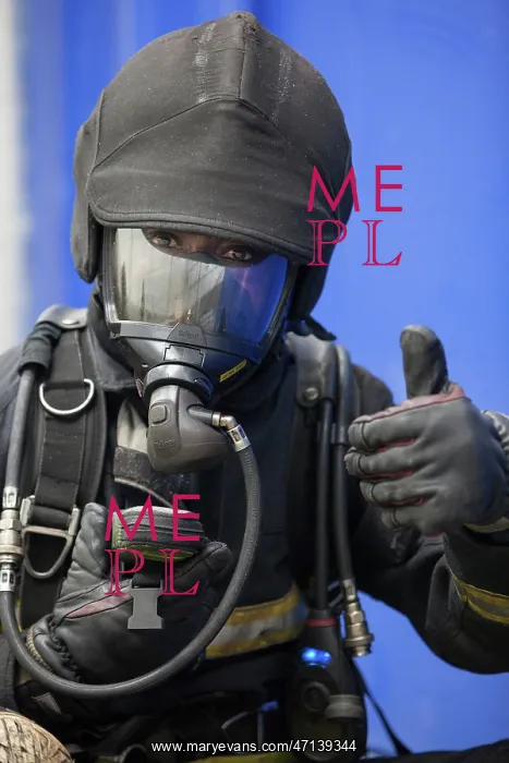 : LFB - Modern Breathing Apparatus : LFB - Modern Breathing Apparatus