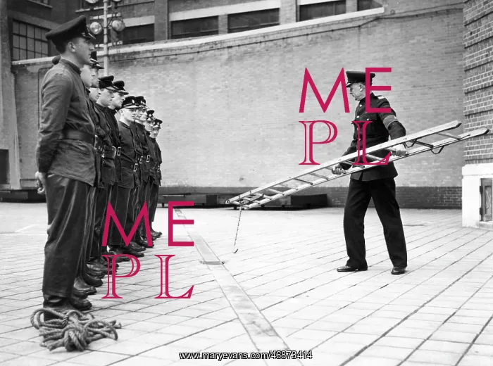 : LFB recruits taking part in hook ladder training at HQ : LFB recruits taking part in hook ladder training at HQ