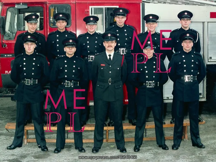 : LFCDA-LFB Southwark training school squad group photo : LFCDA-LFB Southwark training school squad group photo
