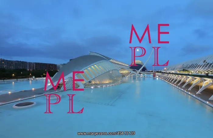 : L'Hemisferic and L'Umbracle, Valencia, Spain : L'Hemisferic and L'Umbracle, Valencia, Spain