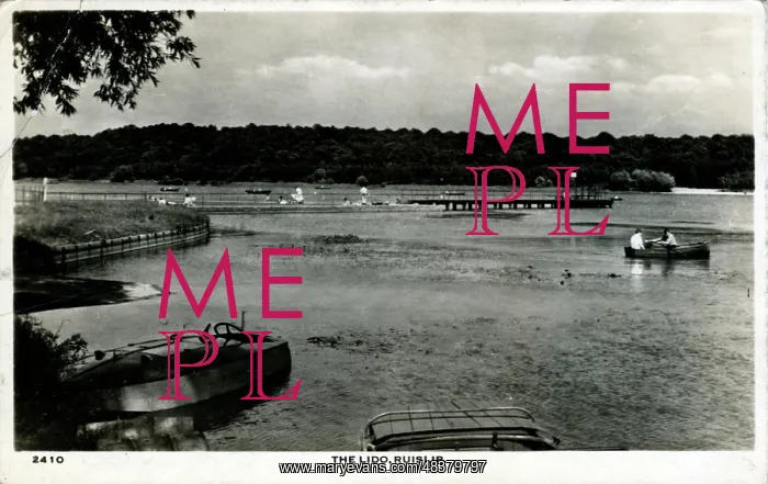 : The Lido, Ruislip, London : The Lido, Ruislip, London