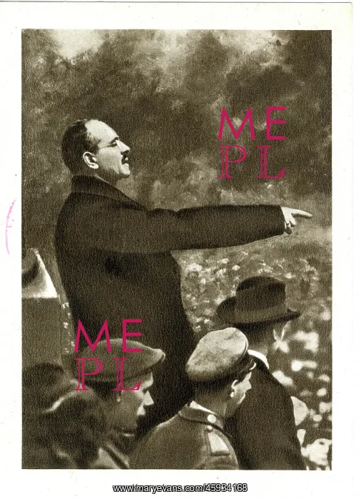 : Liebknecht pointing into a Berlin crowd from a rostrum : Liebknecht pointing into a Berlin crowd from a rostrum