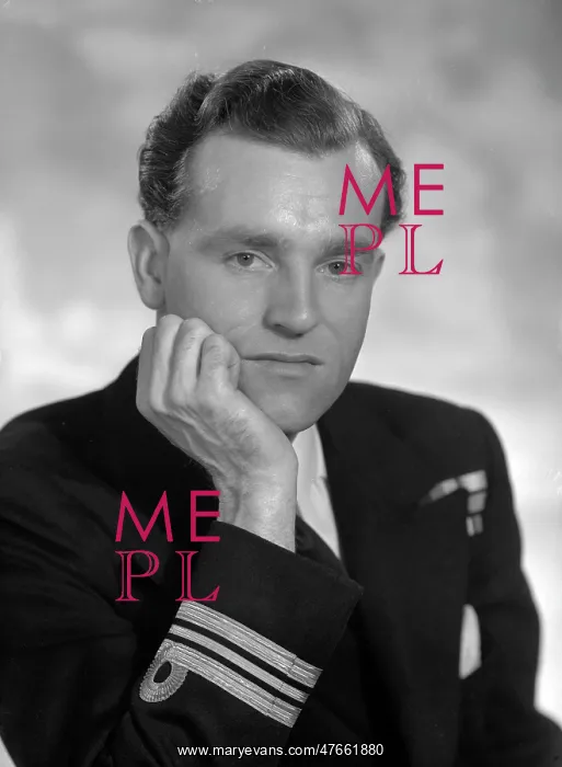  : Lieutenant Commander Pakenham