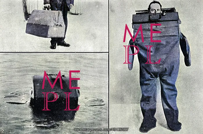 : A life bag - life saving device, WW1 : A life bag - life saving device, WW1