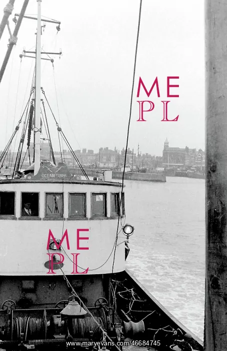 : Life on a North Sea trawler : Life on a North Sea trawler