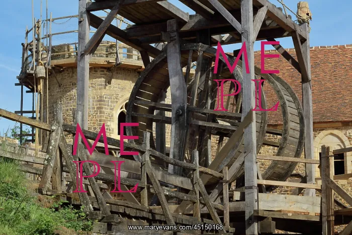 : Lifting gear, Chateau de Guedelon, Treigny, Burgundy, France : Lifting gear, Chateau de Guedelon, Treigny, Burgundy, France