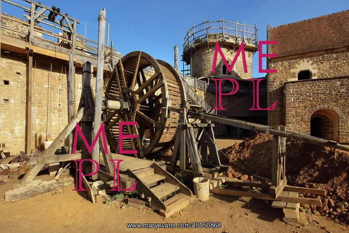 : Lifting gear, Chateau de Guedelon, Treigny, Burgundy, France : Lifting gear, Chateau de Guedelon, Treigny, Burgundy, France