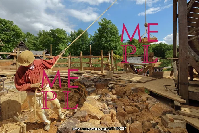 : Lifting gear, Chateau de Guedelon, Treigny, Burgundy, France : Lifting gear, Chateau de Guedelon, Treigny, Burgundy, France
