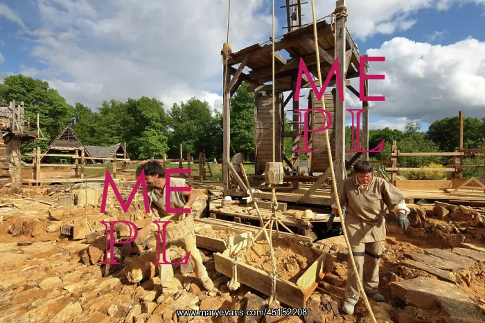 : Lifting gear, Chateau de Guedelon, Treigny, Burgundy, France : Lifting gear, Chateau de Guedelon, Treigny, Burgundy, France