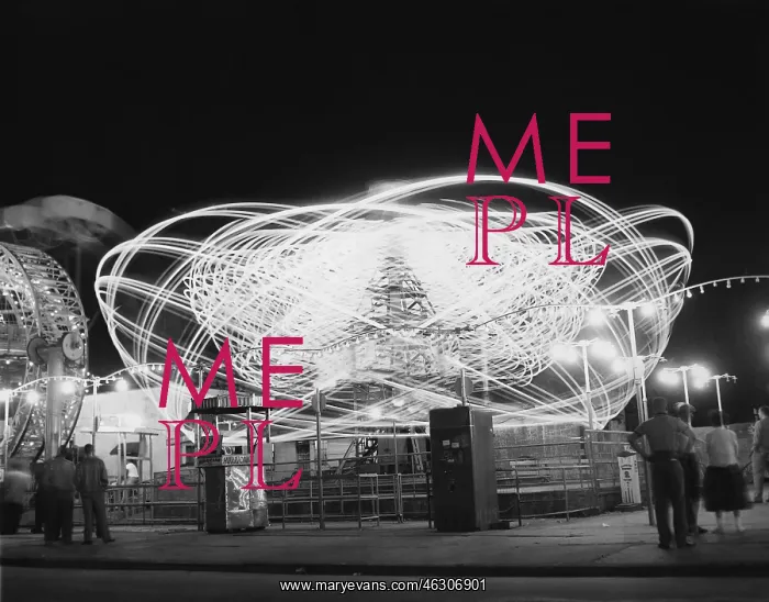  : Light patterns at the funfair