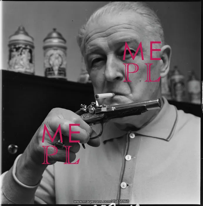 : Lighter, Karel Zezula, collector, pistol, cigarette : Lighter, Karel Zezula, collector, pistol, cigarette