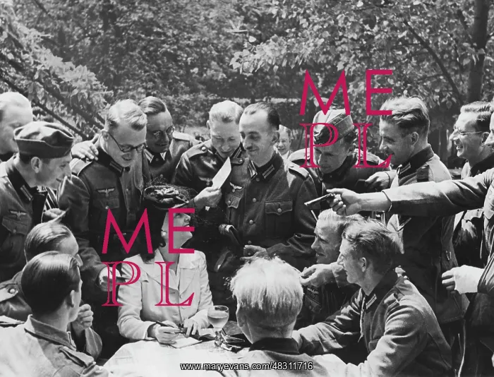 : Lil Dagover in Berlin, 1940 : Lil Dagover in Berlin, 1940