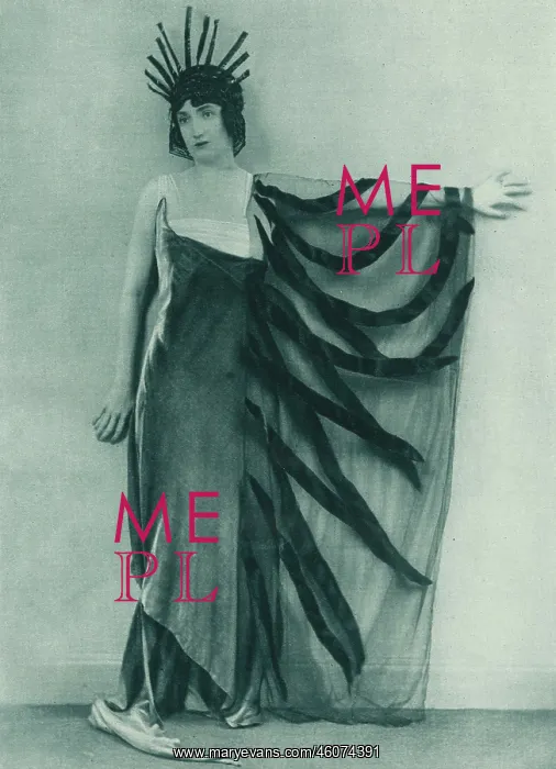 : Lillah McCarthy in Elspeth Phelps -Nymphs of Forest tableau : Lillah McCarthy in Elspeth Phelps -Nymphs of Forest tableau