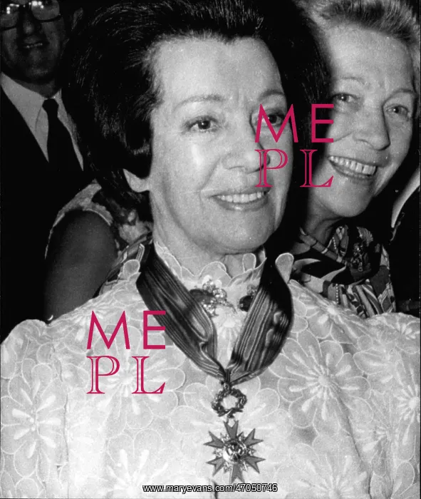 : Lily Pons, opera singer, National Order of Merit, Paris : Lily Pons, opera singer, National Order of Merit, Paris