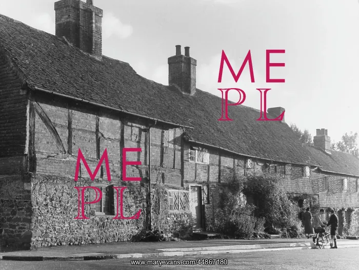 : LIMPSFIELD COTTAGES : LIMPSFIELD COTTAGES