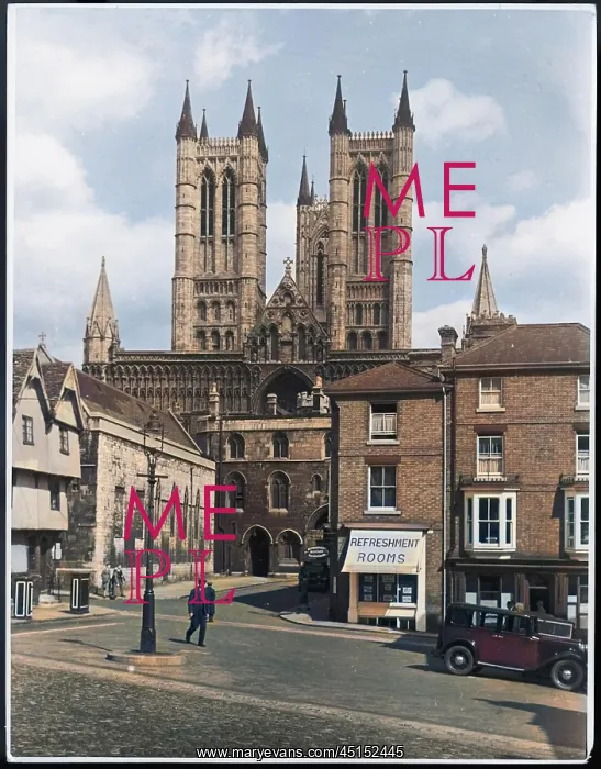 : LINCOLN CATHEDRAL : LINCOLN CATHEDRAL