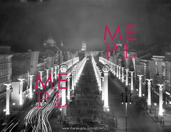 : Under the Linden in Berlin by night, 1939 : Under the Linden in Berlin by night, 1939